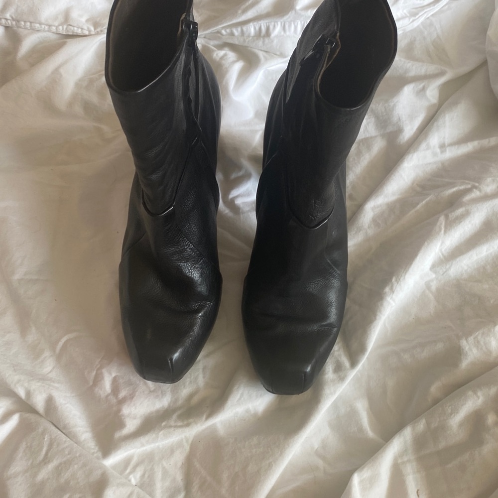 Coclico black boots